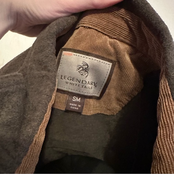 Button Down Warm Olive. Men’s S. Fits women’s Medium. super warm. - Picture 3 of 4